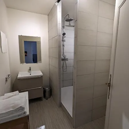 Les Contines Apartment