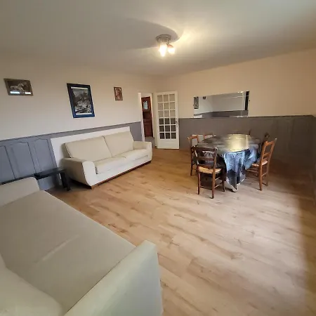 Les Contines Apartment *